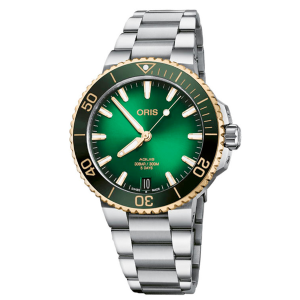 Reloj caballero Oris REFERENCIA: 01 400 7769 6357-07 8 22 09PEB CASO: Aquis, 41,50 mm, Acero inoxidable MOVIMIENOT: Fecha de cuerda automática desarrollada por Oris MARCAR: Verde CORREA/PULSERA: Acero inoxidable EXTRAS: Certificado GARANTÍA: 2 años Únase a MyOris y extienda su garantía gratis a 10 años.