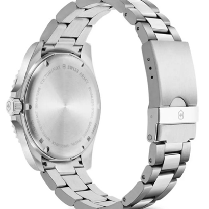 Victorinox Maverick Large 242007 Reloj de buceo con bisel giratorio unidireccional y escala de cuenta ascendente Los detalles de Super-LumiNova® brindan legibilidad nocturna superior