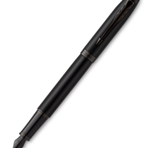 Marca Parker Color Mate negro Color de la tinta Azul Rango de edad (descripción) Adulto Material Acero aleado Sobre este artículo Diseños inteligentes, pulidos y establecidos que cumplen con una silueta moderna y cónica Acabado lacado negro mate complementado con adornos negros y el clip de flecha distintivo Parker La punta de acero inoxidable duradera ofrece una experiencia de escritura fiable y personal Una forma cómoda y ergonómica se combina con una artesanía superior de Parker para evocar el rico patrimonio de la marca Perfecto para estudiantes y profesionales